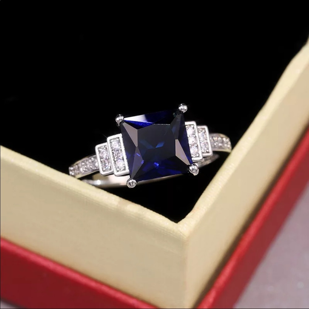 *NEW*Dainty 925 Silver Square Shape Sapphire Ring - Picture 2 of 5